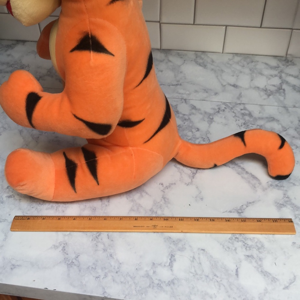 Disney Plush Tigger - Picture 11 of 11